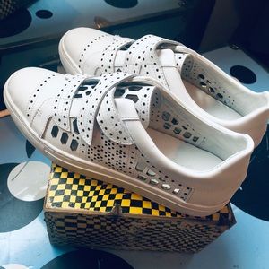 NWOT Rachel Zoe White Jaden Sneaker Shoe